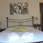 Mommialla Il Baluardo 아파트